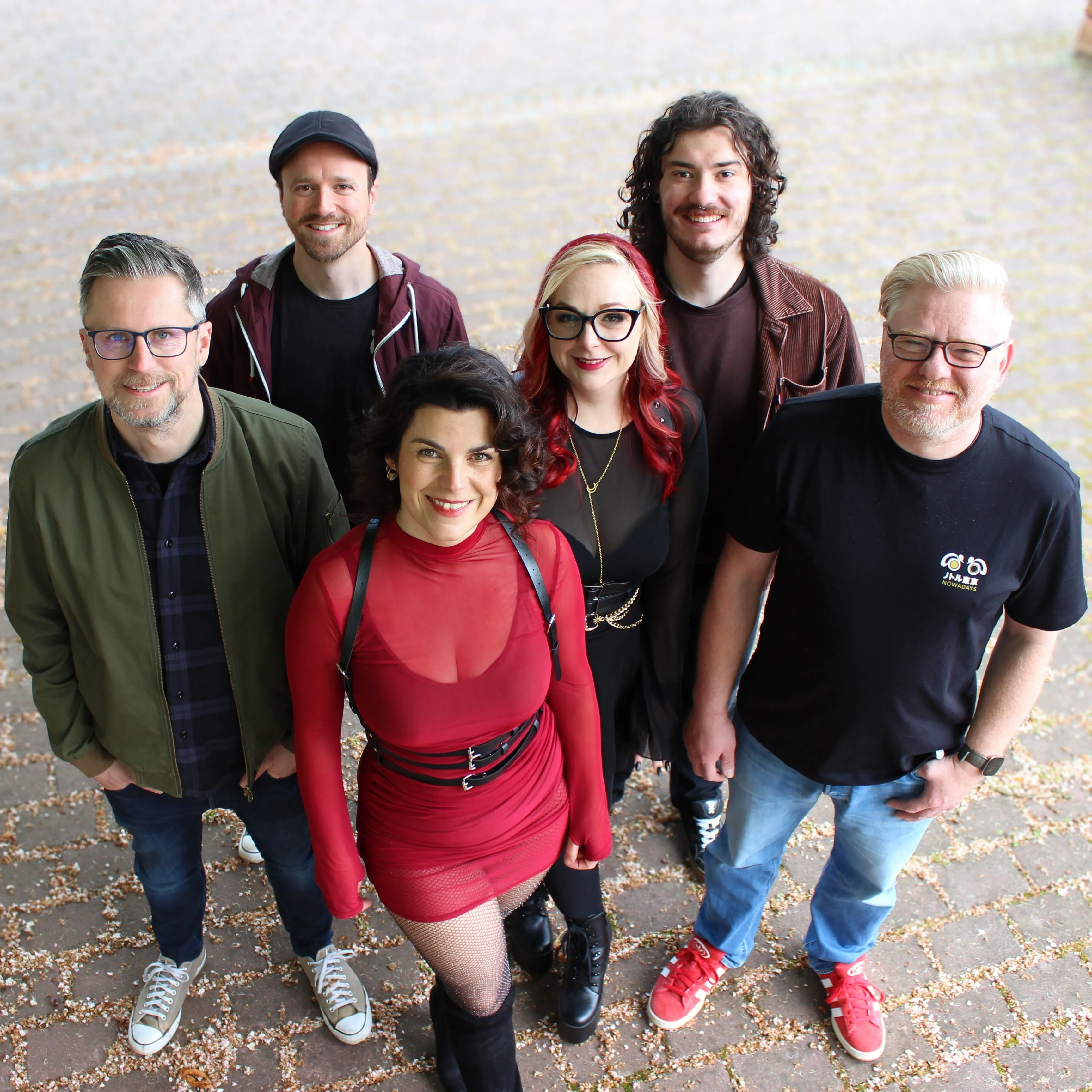 Die Obsession Coverband: 6 Musiker auf der Bühne